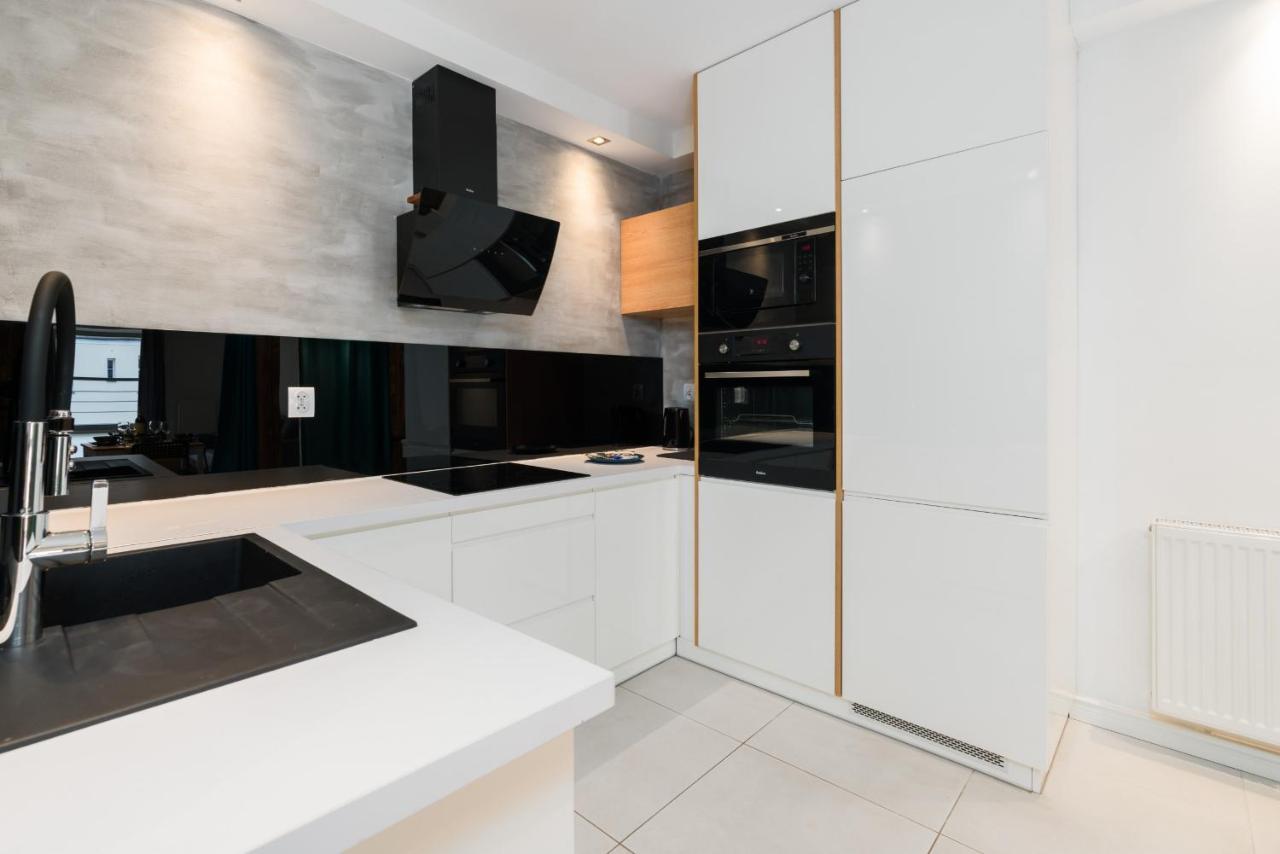 Apartment Poznan Old Town Strzelecka By Noclegi Renters Dış mekan fotoğraf
