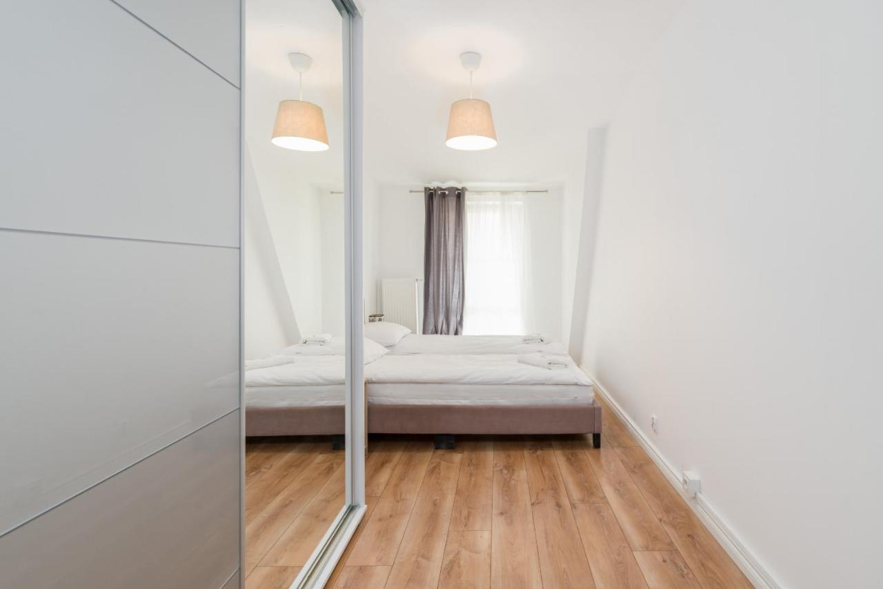 Apartment Poznan Old Town Strzelecka By Noclegi Renters Dış mekan fotoğraf