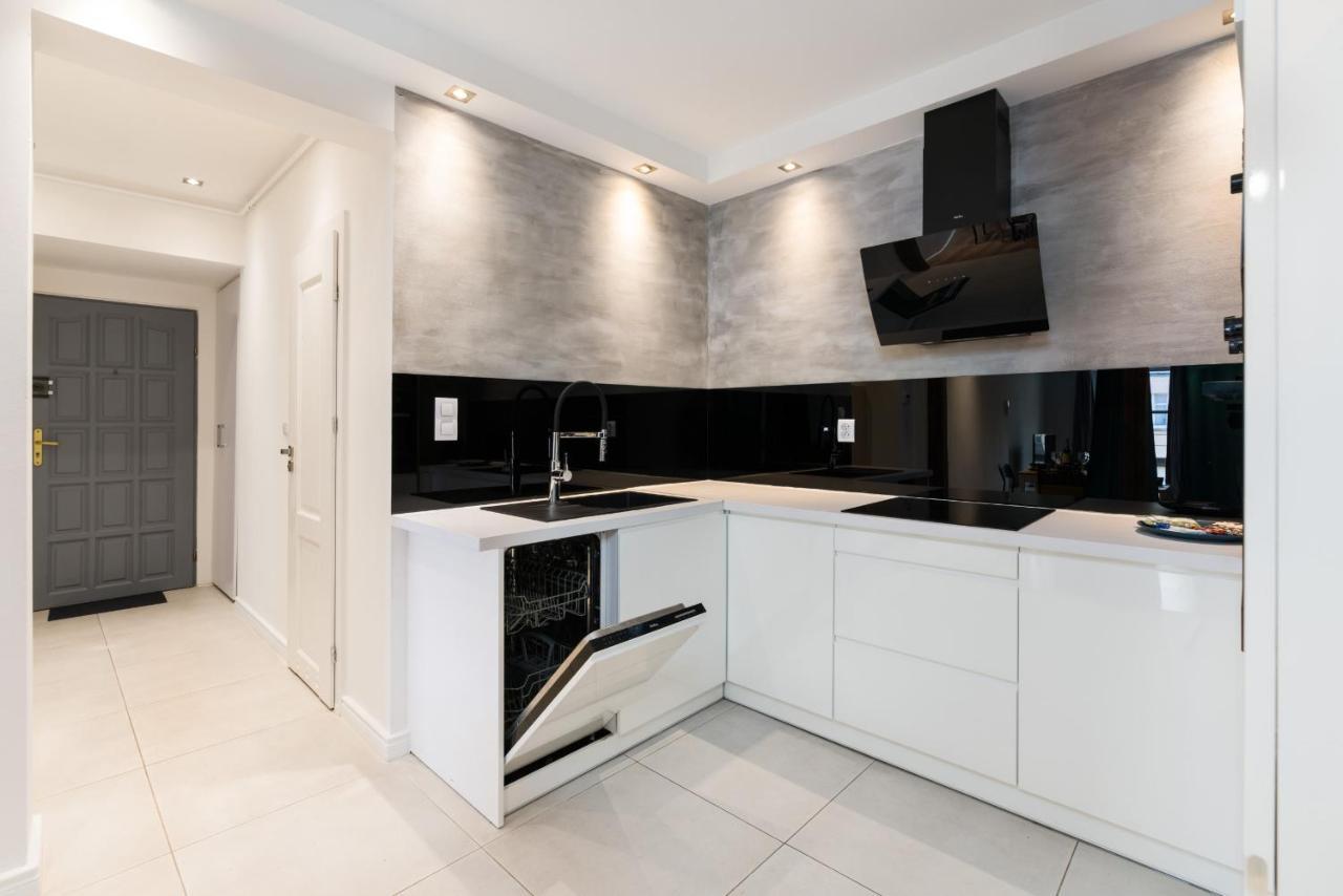 Apartment Poznan Old Town Strzelecka By Noclegi Renters Dış mekan fotoğraf